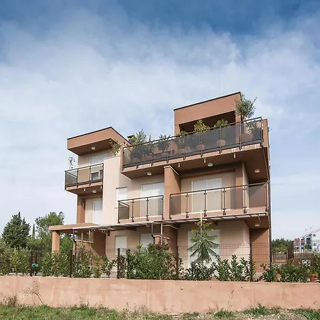 Three-bedroom In Daire Pakoštane