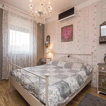 Three-bedroom In Daire *