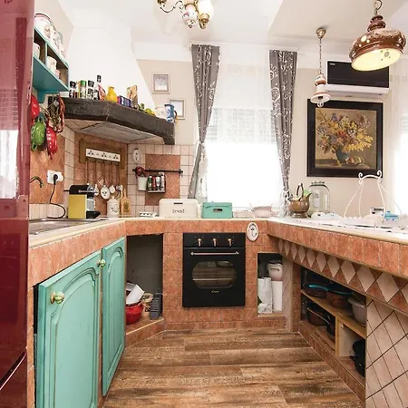Daire Three-bedroom In *