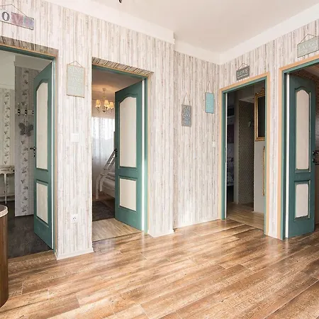 Three-bedroom In Pakoštane