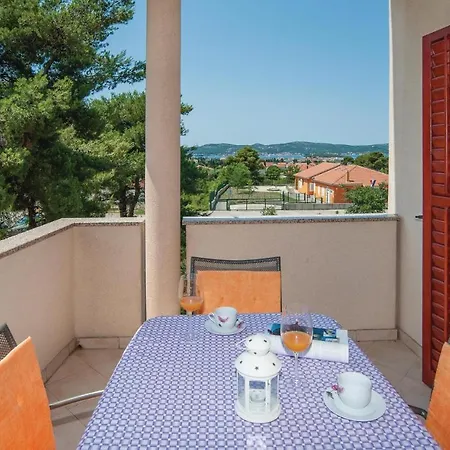 3 Bedroom Beautiful In Biograd *