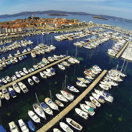 3 Bedroom Beautiful In Biograd * Opatijski Torovi