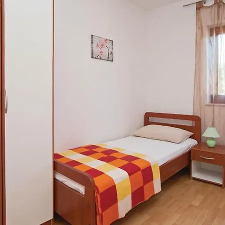 3 Bedroom Beautiful In Biograd * Opatijski Torovi